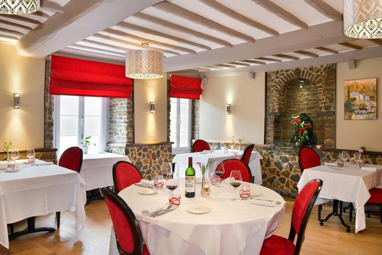 Logis Hotel Spa Restaurant Au Site Normand Clécy Eksteriør bilde
